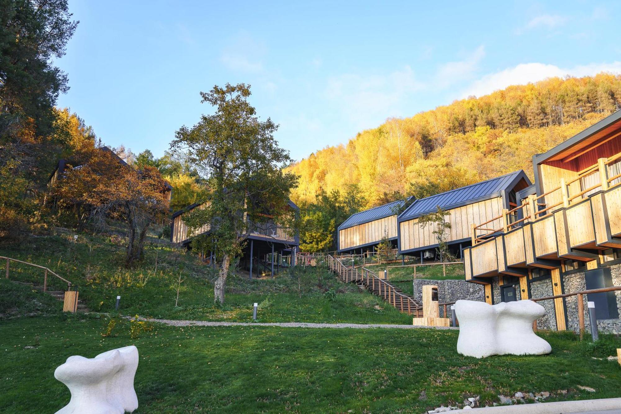 Qazaq Auyl Eco Hotel Almaty Exterior foto