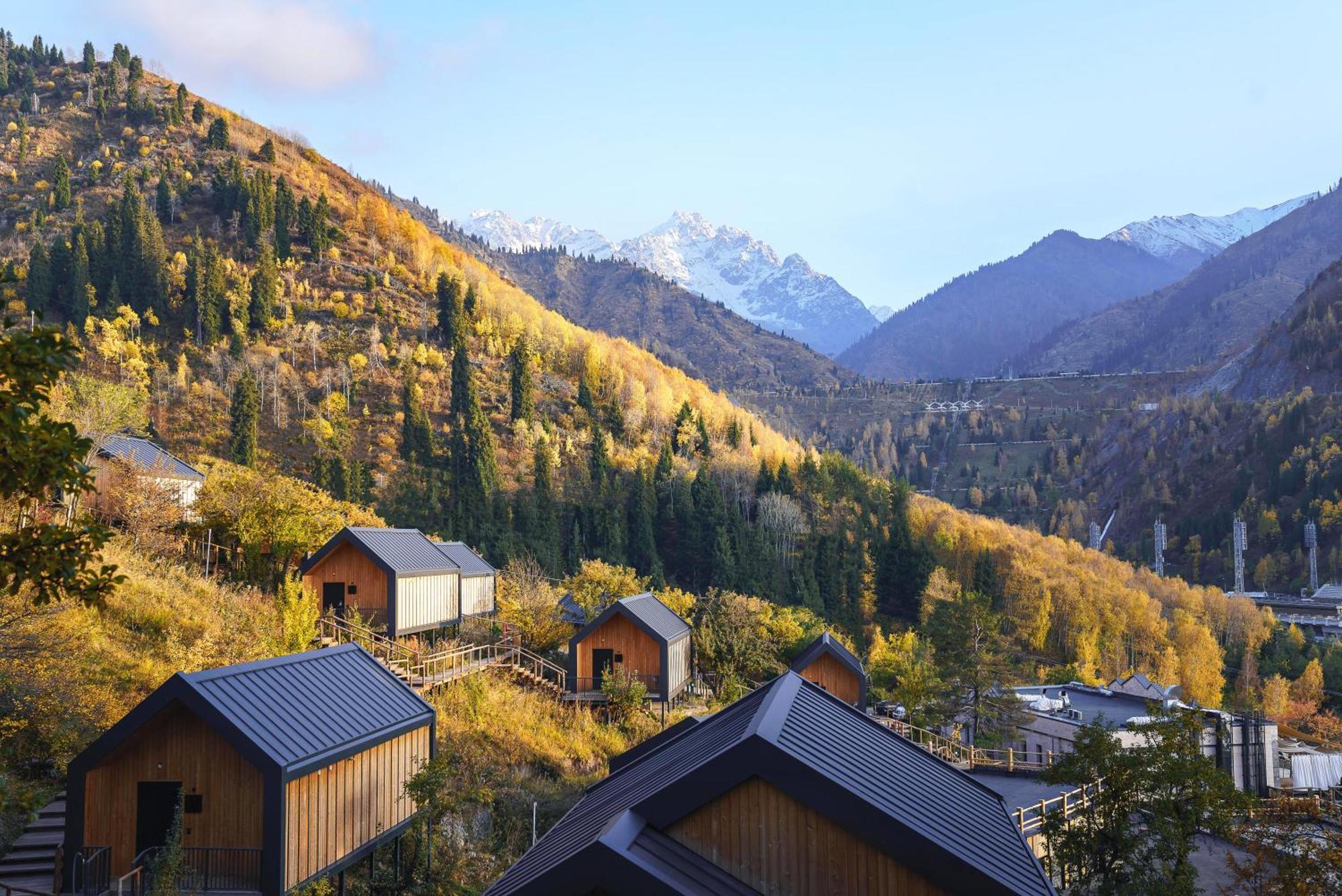 Qazaq Auyl Eco Hotel Almaty Exterior foto