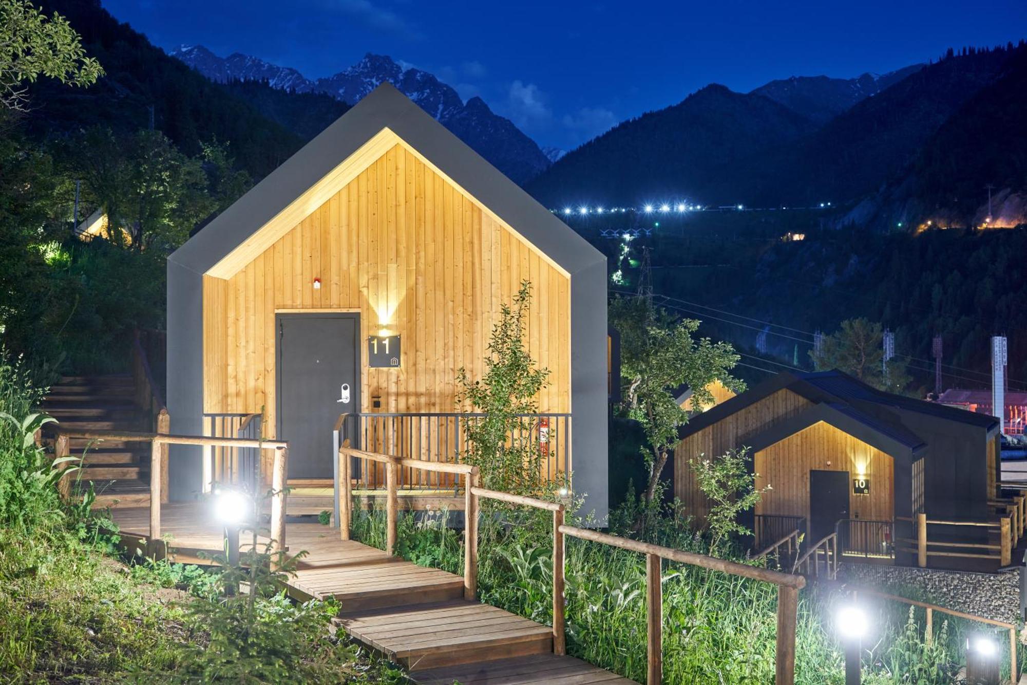 Qazaq Auyl Eco Hotel Almaty Exterior foto