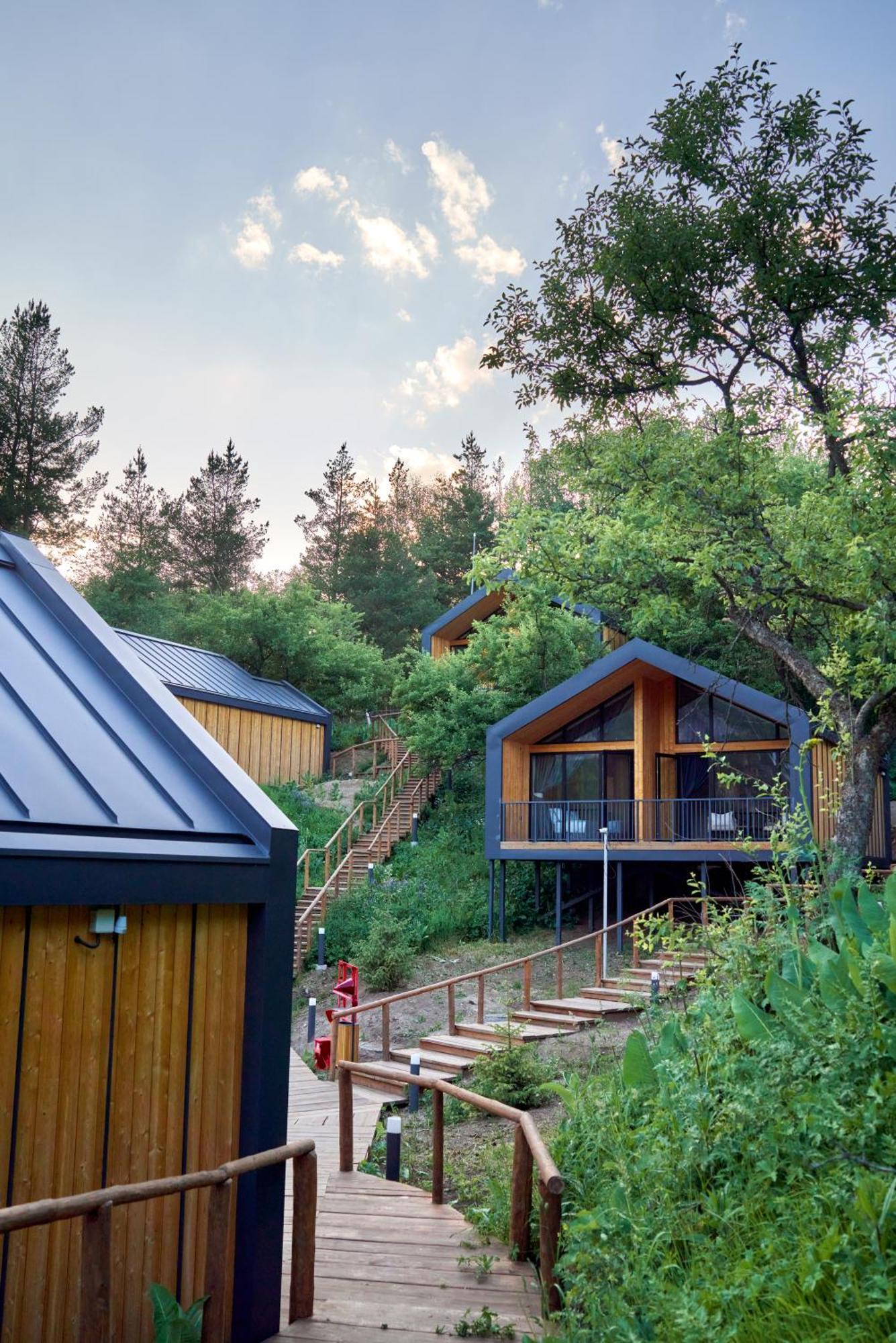 Qazaq Auyl Eco Hotel Almaty Exterior foto